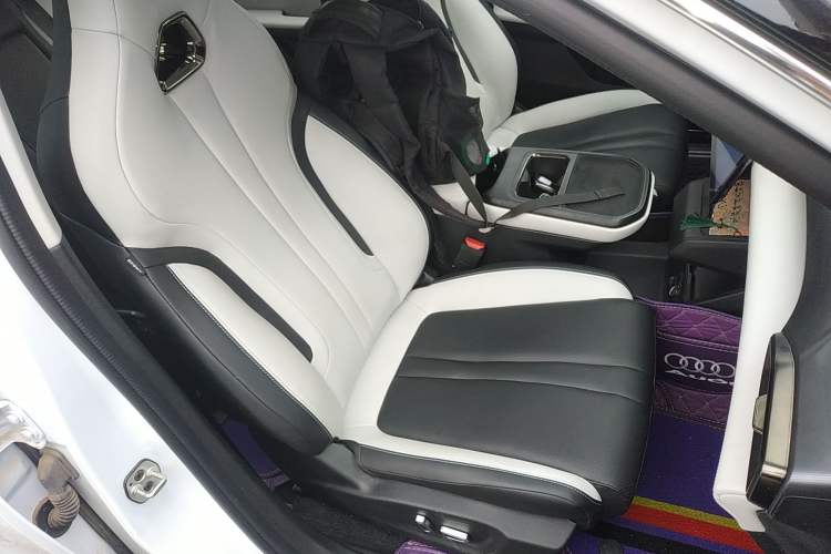 Used Dongfeng Aeolus L7 New Energy 2025 205 Ultra-Long Range Deluxe Edition Right Front Seat