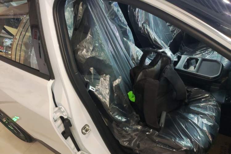 Used Dongfeng Aeolus L7 New Energy 2025 518 Comfort Edition Right Front Seat