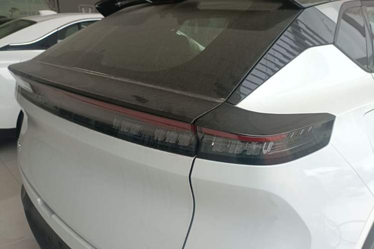 Used Dongfeng Aeolus L7 New Energy 2025 518 Comfort Edition Right Rear Taillight