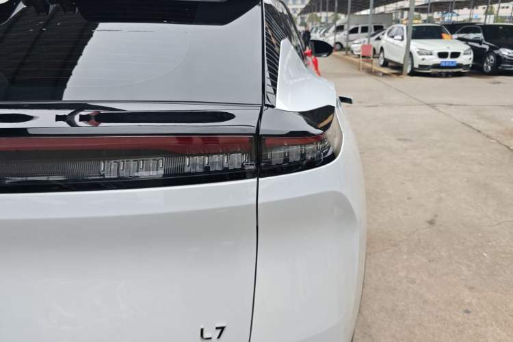 Used Dongfeng Aeolus L7 New Energy 2025 518 Comfort Edition Right Rear Taillight