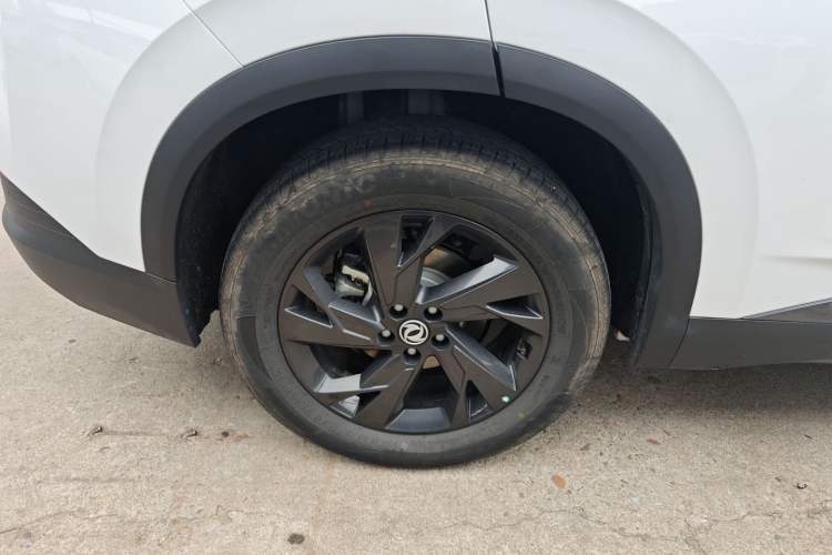 Used Dongfeng Aeolus L7 New Energy 2025 518 Comfort Edition Right Rear Wheel Hub