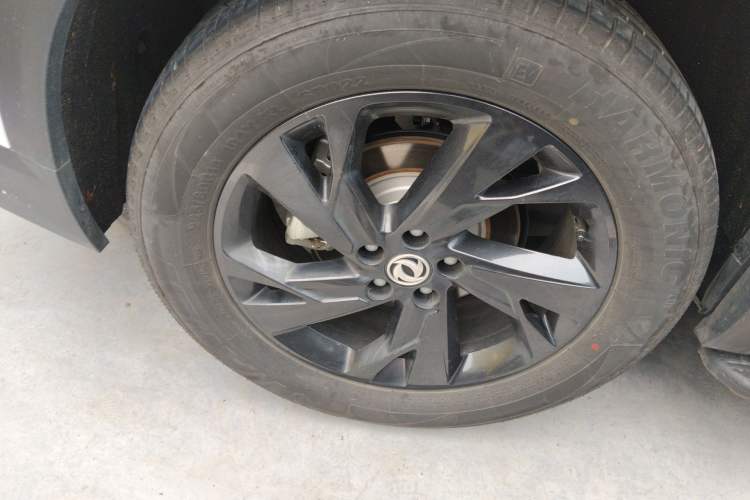 Used Dongfeng Aeolus L7 New Energy 2025 518 Comfort Edition Right Rear Wheel Hub