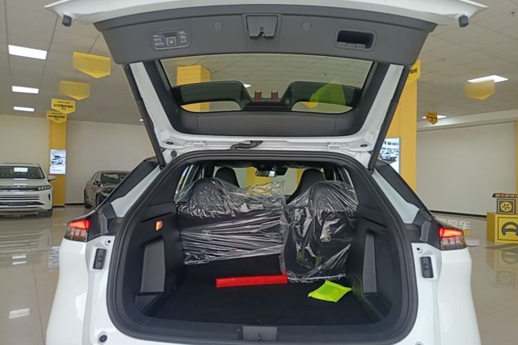 Used Dongfeng Aeolus L7 New Energy 2025 205 Ultra-Long Range Deluxe Edition Trunk