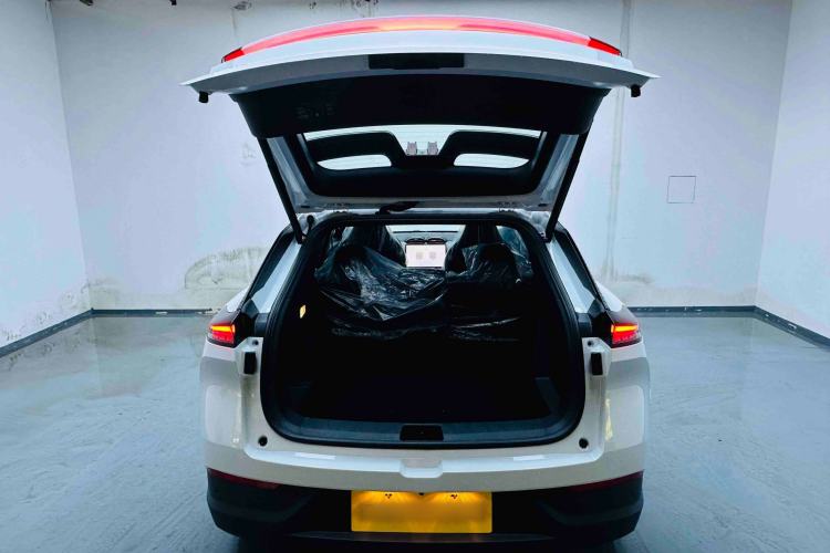 Used Dongfeng Aeolus L7 New Energy 2025 518 Comfort Edition Trunk
