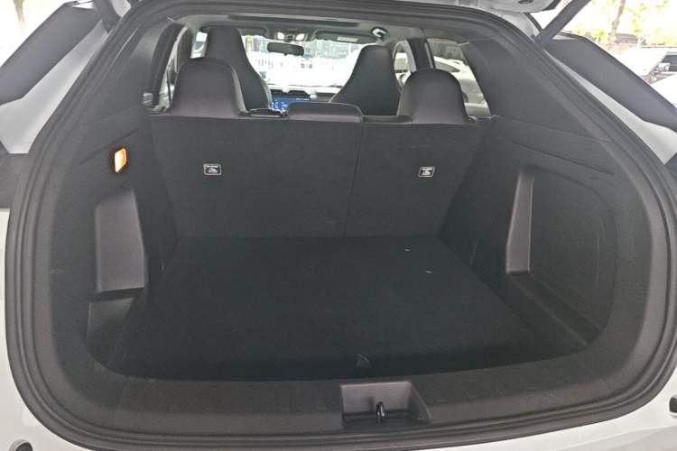 Used Dongfeng Aeolus L7 New Energy 2025 518 Zongxiang Trim Trunk