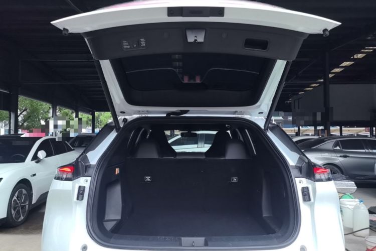 Used Dongfeng Aeolus L7 New Energy 2025 518 Comfort Edition Trunk
