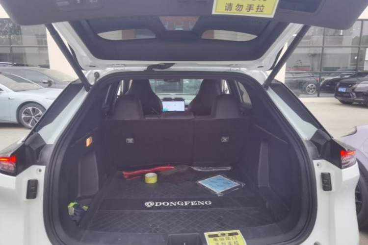 Used Dongfeng Aeolus L7 New Energy 2025 518 Comfort Edition Trunk