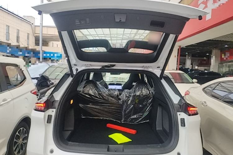 Used Dongfeng Aeolus L7 New Energy 2025 205 Ultra-Long Range Enjoyment Version Trunk