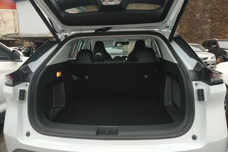 Used Dongfeng Aeolus L7 New Energy 2025 205 Ultra-Long Range Deluxe Edition Trunk