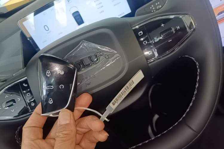 Used Dongfeng Aeolus L7 New Energy 2025 205 Ultra-Long Range Deluxe Edition Vehicle Key