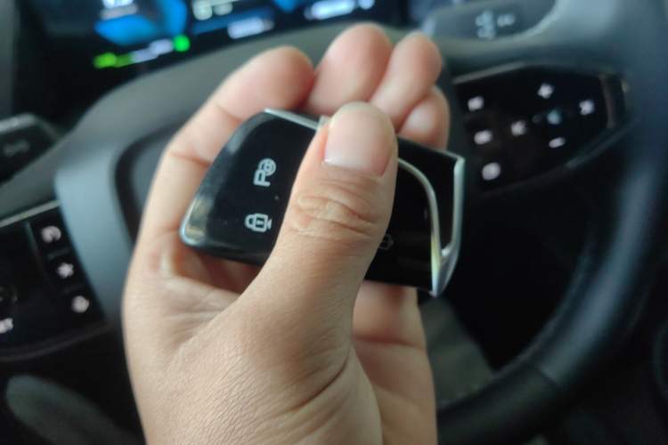 Used Dongfeng Aeolus L7 New Energy 2025 110 Long-Range Comfort Edition Vehicle Key