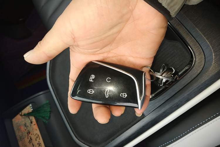Used Dongfeng Aeolus L7 New Energy 2025 205 Ultra-Long Range Deluxe Edition Vehicle Key
