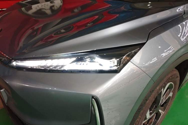 Used Dongfeng Aeolus L7 New Energy 2026 530 Prestige Edition Left Front Headlight