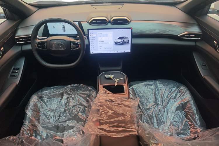 Used Dongfeng Aeolus L7 New Energy 2026 530 Enjoyment Edition Center Console
