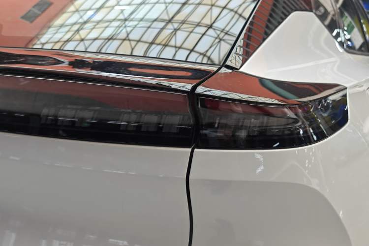 Used Dongfeng Aeolus L7 New Energy 2026 530 Enjoyment Edition Exterior 3
