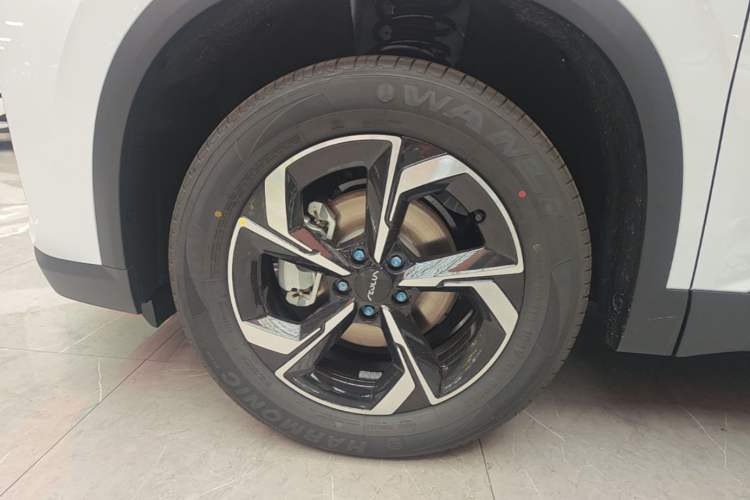 Used Dongfeng Aeolus L7 New Energy 2026 530 Enjoyment Edition Exterior 4