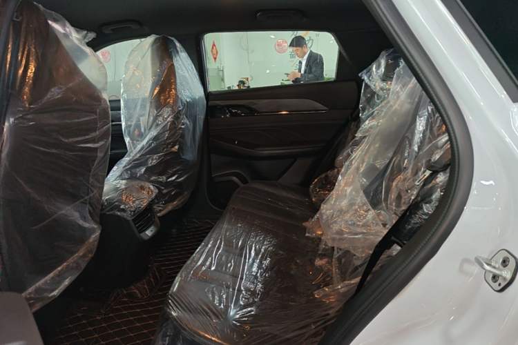 Used Dongfeng Aeolus L7 New Energy 2026 Model, Yau Yu Edition Left Rear Seat