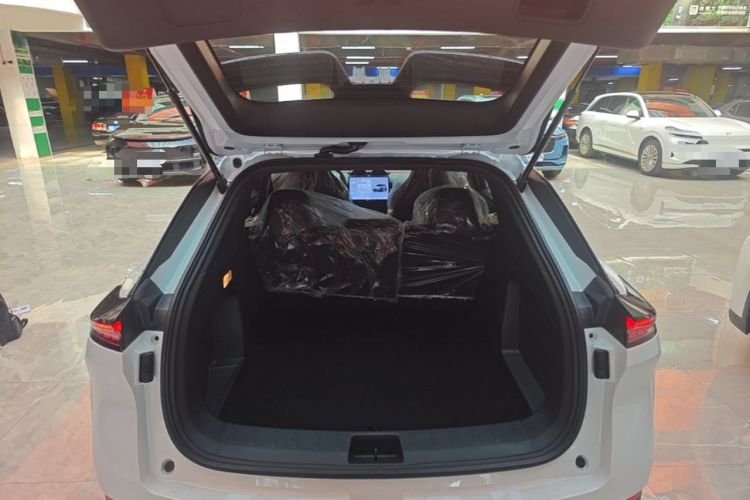 Used Dongfeng Aeolus L7 New Energy 2026 530 Enjoyment Edition Trunk