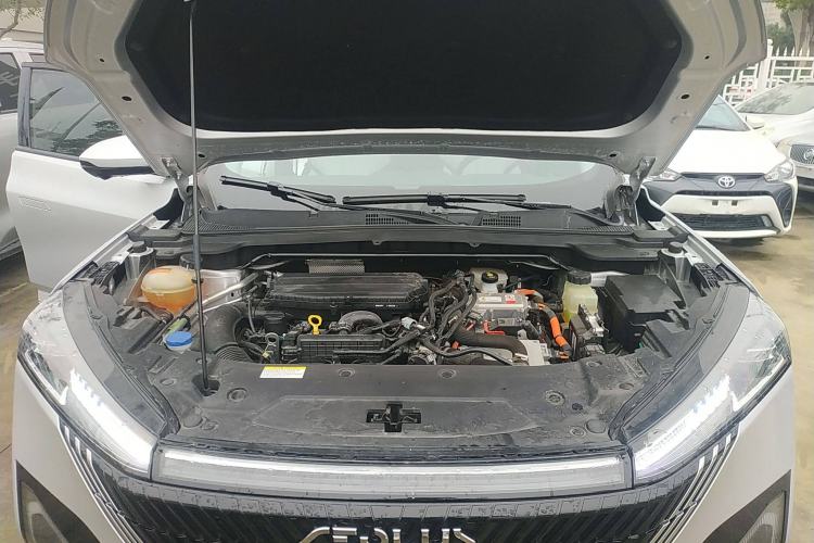 Used Dongfeng Aeolus Mage 2023 DH-i 1.5T Prestige Edition Engine Bay