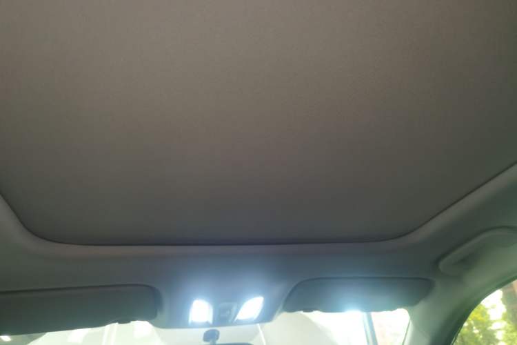 Used Dongfeng Aeolus Mage 2024 Honor Edition 1.5T Fashion Model Headliner