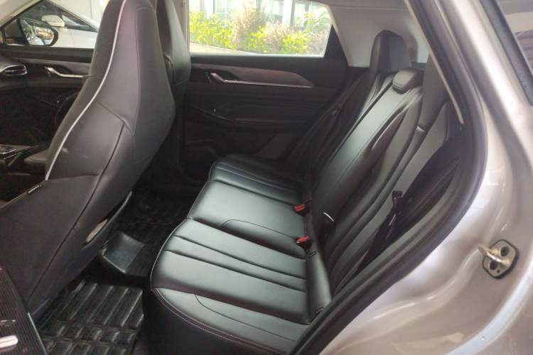 Used Dongfeng Aeolus Mage 2024 Honor Edition 1.5T Luxury Model Interior 4