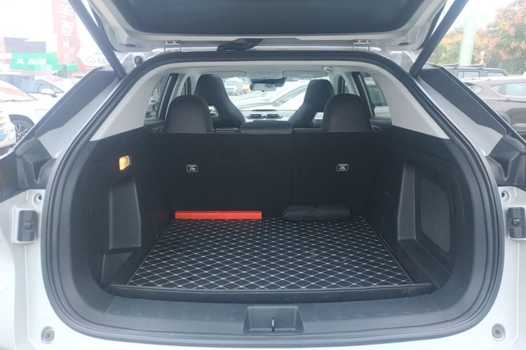 Used Dongfeng Aeolus Mage 2023 DH-i 1.5T Prestige Edition Trunk