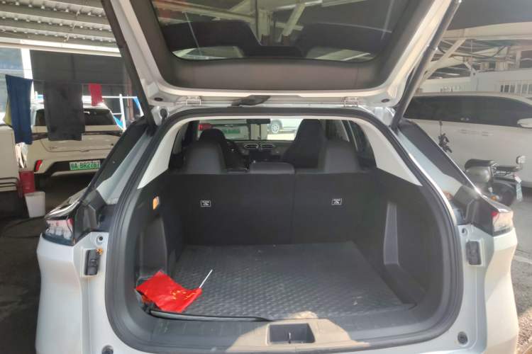 Used Dongfeng Aeolus Mage 2024 Honor Edition 1.5T Luxury Model Trunk