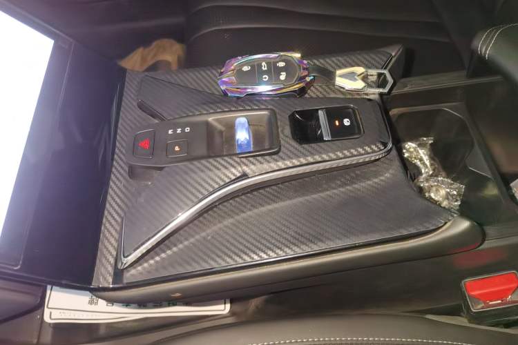 Used Dongfeng Aeolus Mage 2023 1.5T Luxury Edition Gear Lever