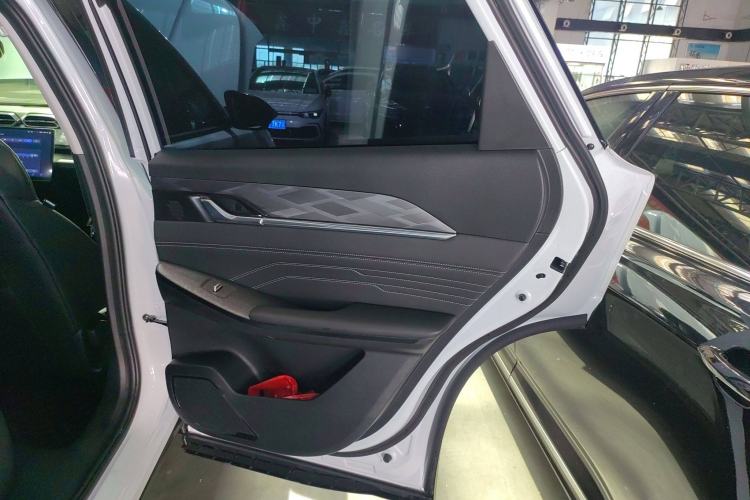 Used Dongfeng Aeolus Mage 2025 1.5T Luxury Version Interior 6