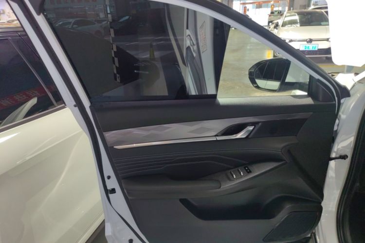 Used Dongfeng Aeolus Mage 2025 1.5T Luxury Version Interior 7