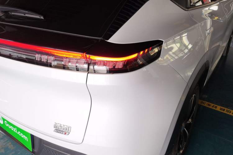 Used Dongfeng Aeolus Mage 2023 1.5T Luxury Edition Right Rear Taillight