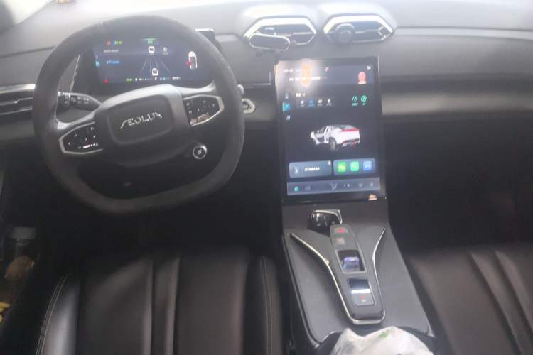 Used Dongfeng Aeolus Mage 2023 DH-i 1.5T Luxury Edition Center Console