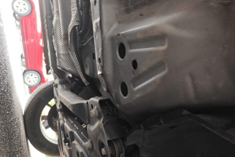 Used Dongfeng Aeolus Mage 2023 DH-i 1.5T Luxury Edition Chassis Front Right