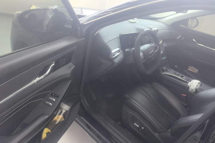 Used Dongfeng Aeolus Mage 2023 DH-i 1.5T Luxury Edition Driver Seat