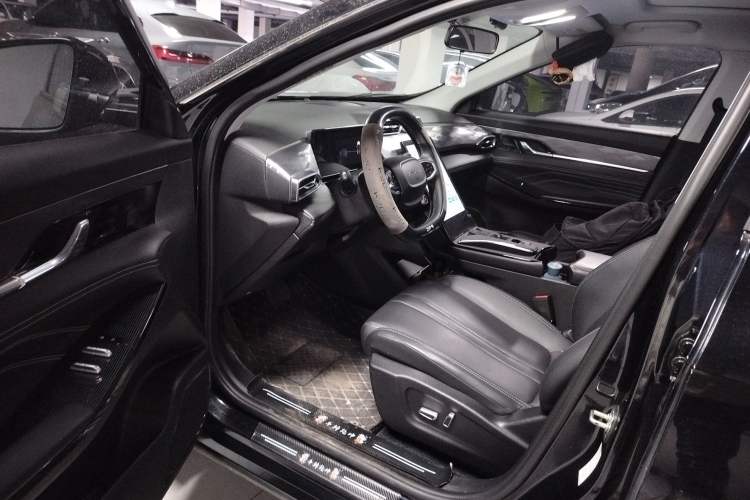 Used Dongfeng Aeolus Mage 2023 DH-i 1.5T Luxury Edition Driver Seat