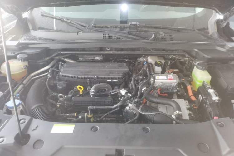Used Dongfeng Aeolus Mage 2023 DH-i 1.5T Luxury Edition Engine Bay