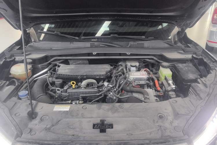 Used Dongfeng Aeolus Mage 2023 DH-i 1.5T Luxury Edition Engine Bay