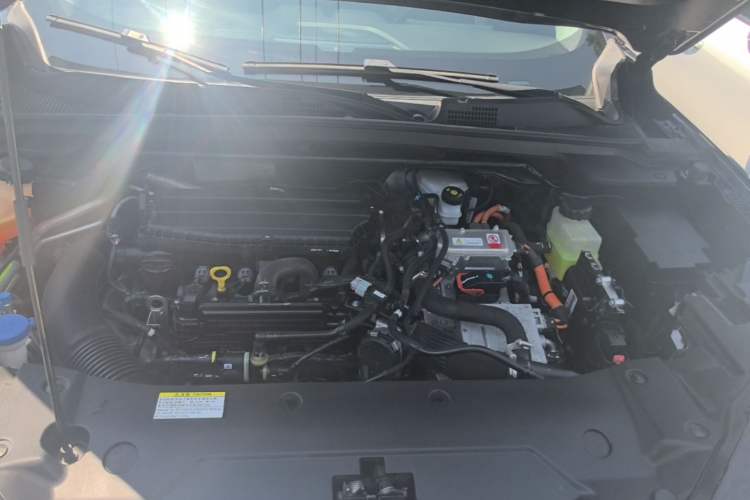 Used Dongfeng Aeolus Mage 2023 DH-i 1.5T Luxury Edition Engine Bay