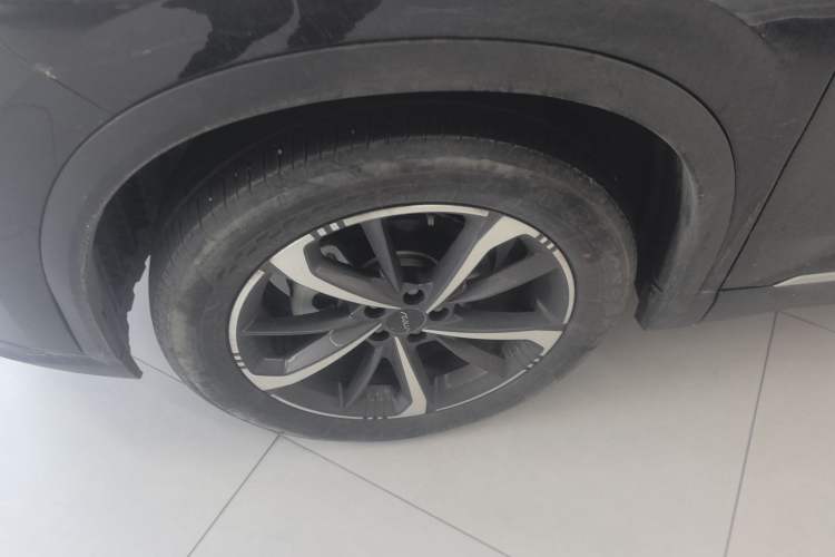 Used Dongfeng Aeolus Mage 2023 DH-i 1.5T Luxury Edition Exterior 4
