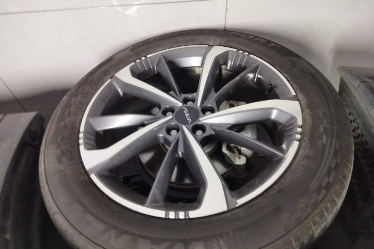 Used Dongfeng Aeolus Mage 2023 DH-i 1.5T Luxury Edition Exterior 4