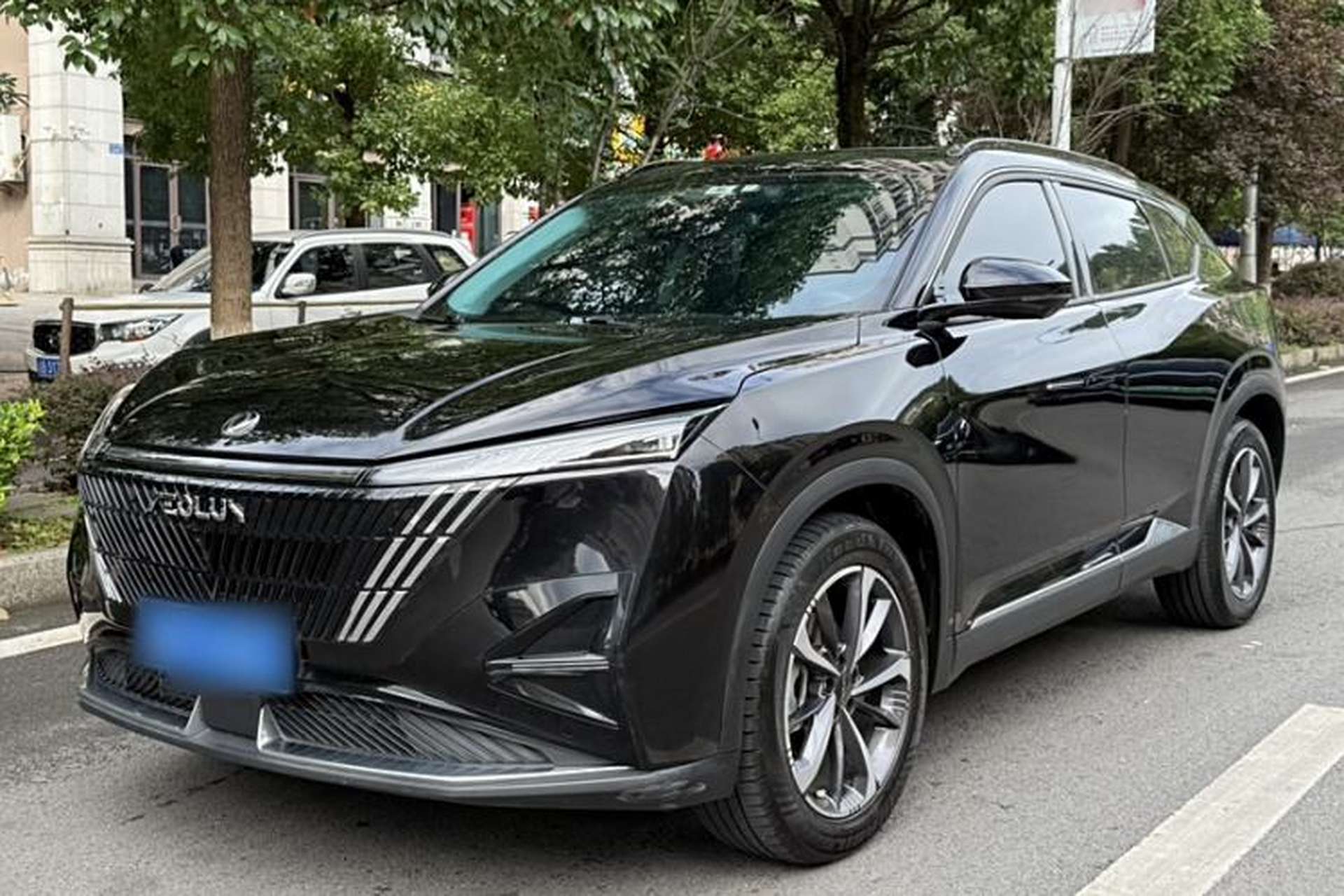 Used Dongfeng Aeolus Mage 2023 1.5T Luxury Edition Front Left 45 Deg