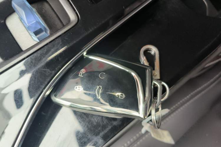 Used Dongfeng Aeolus Mage 2023 1.5T Luxury Edition Interior 1
