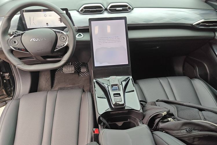 Used Dongfeng Aeolus Mage 2023 1.5T Luxury Edition Interior 2