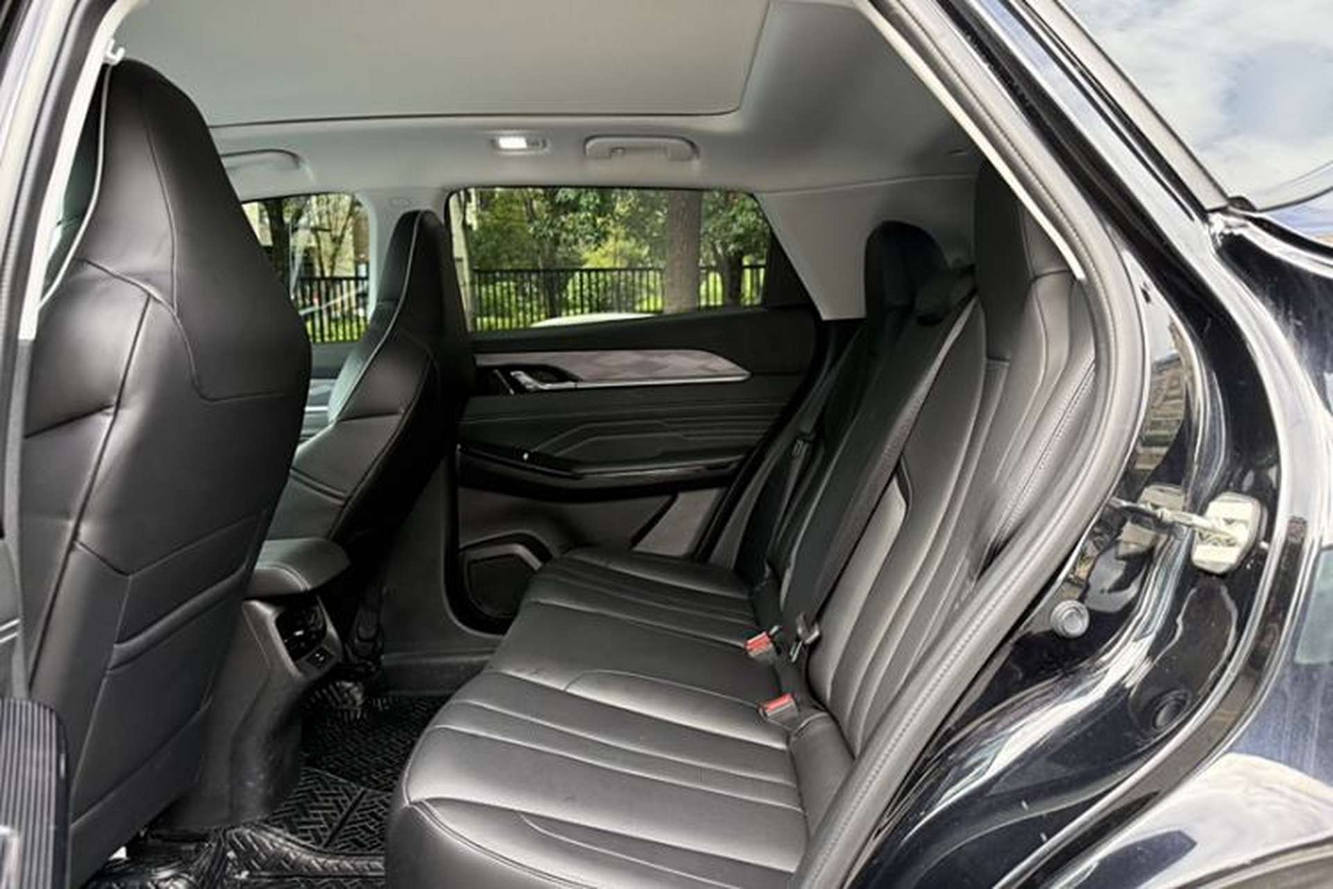 Used Dongfeng Aeolus Mage 2023 1.5T Luxury Edition Interior 3