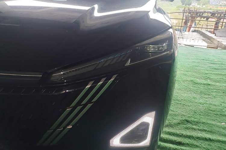Used Dongfeng Aeolus Mage 2023 DH-i 1.5T Luxury Edition Left Front Headlight