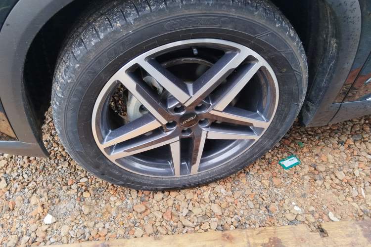 Used Dongfeng Aeolus Mage 2023 1.5T Prestige Edition Left Front Wheel Hub
