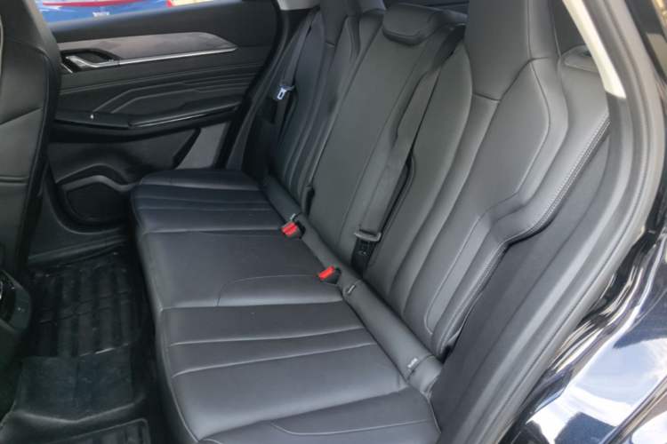 Used Dongfeng Aeolus Mage 2023 DH-i 1.5T Luxury Edition Left Rear Seat