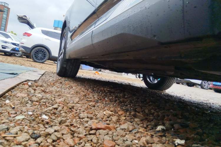 Used Dongfeng Aeolus Mage 2023 1.5T Prestige Edition Left Side Sill