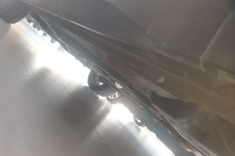 Used Dongfeng Aeolus Mage 2023 DH-i 1.5T Luxury Edition Left Side Sill