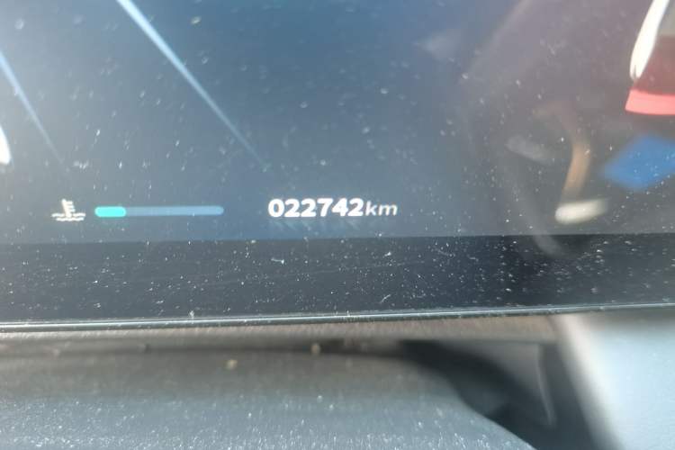 Used Dongfeng Aeolus Mage 2023 DH-i 1.5T Luxury Edition Odometer Close Up